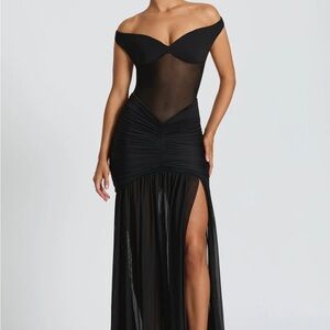 Chic Black Off-Shoulder Maxi Dress